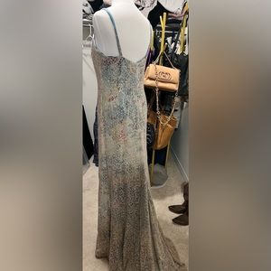 Vera Wang sparkly lace and silk gown